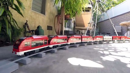 Dino attacks Lego city train