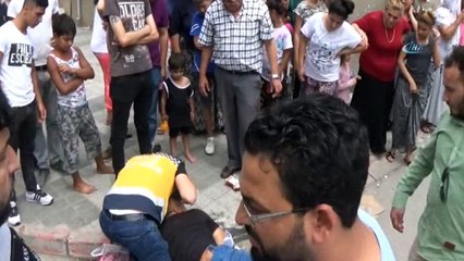 Motosikletler kafa kafaya çarpıştı: 3 yaralı
