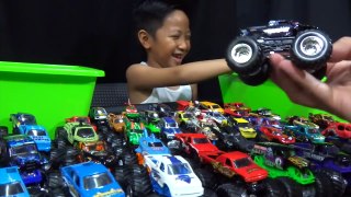 Hot Wheels Monster Jam Truck Collection and Truck Loop Race Track