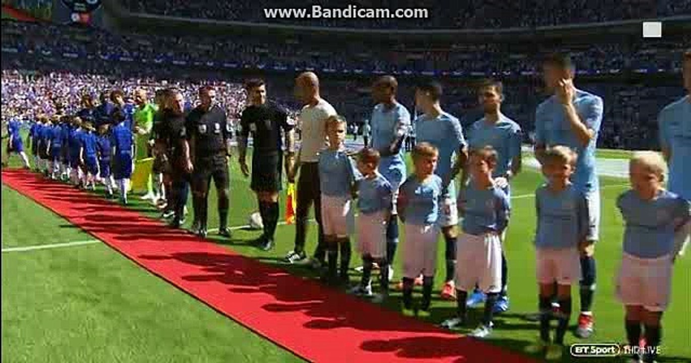 Minutes to kick off Chelsea 0 - 0 Manchester City.05.08.2018