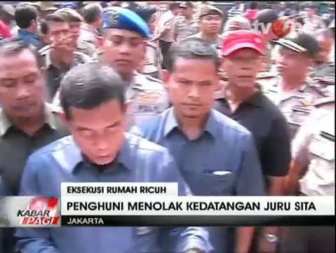 Eksekusi Rumah Ricuh, Pemilik Rumah Ancam Bunuh Diri
