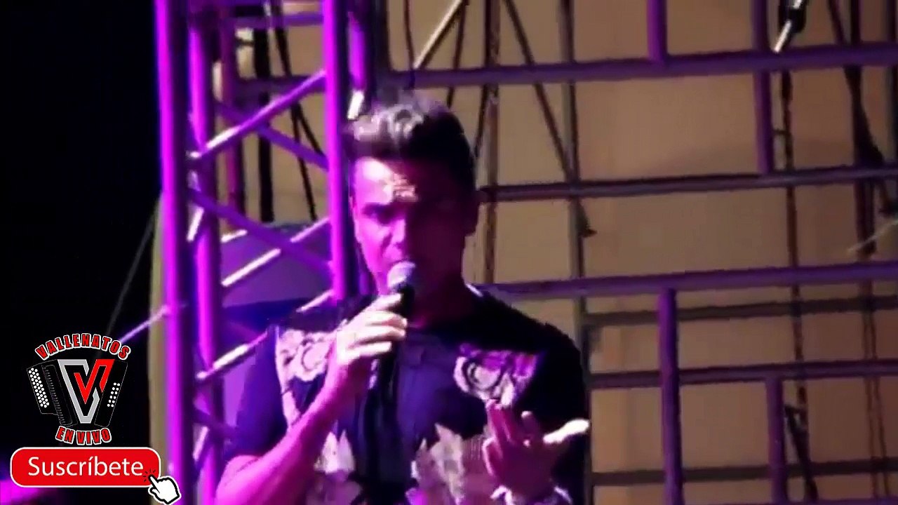 Quierela o Vete En Vivo - Silvestre Dangond & Lucas  Dangond