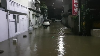 강원 동해안 새벽 폭우...비 피해 속출 / YTN