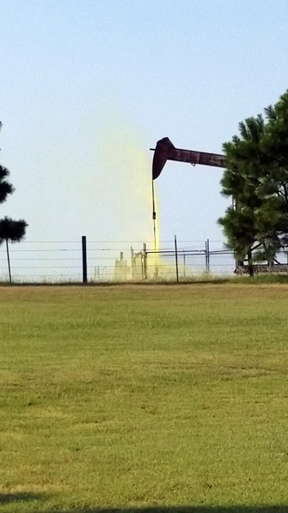 Oil Well Suffers Seal Failure