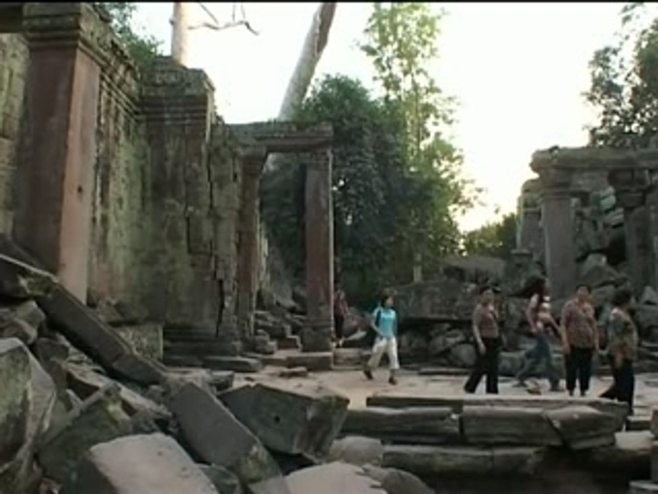 Carnets d'Asie : Cambodge, Palais, Bonzes et Danseuses (3/4)