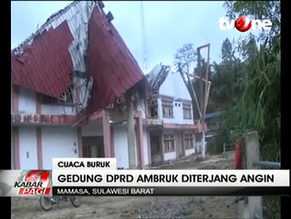 Angin Kencang, Atap Gedung DPRD Mamasa Ambruk