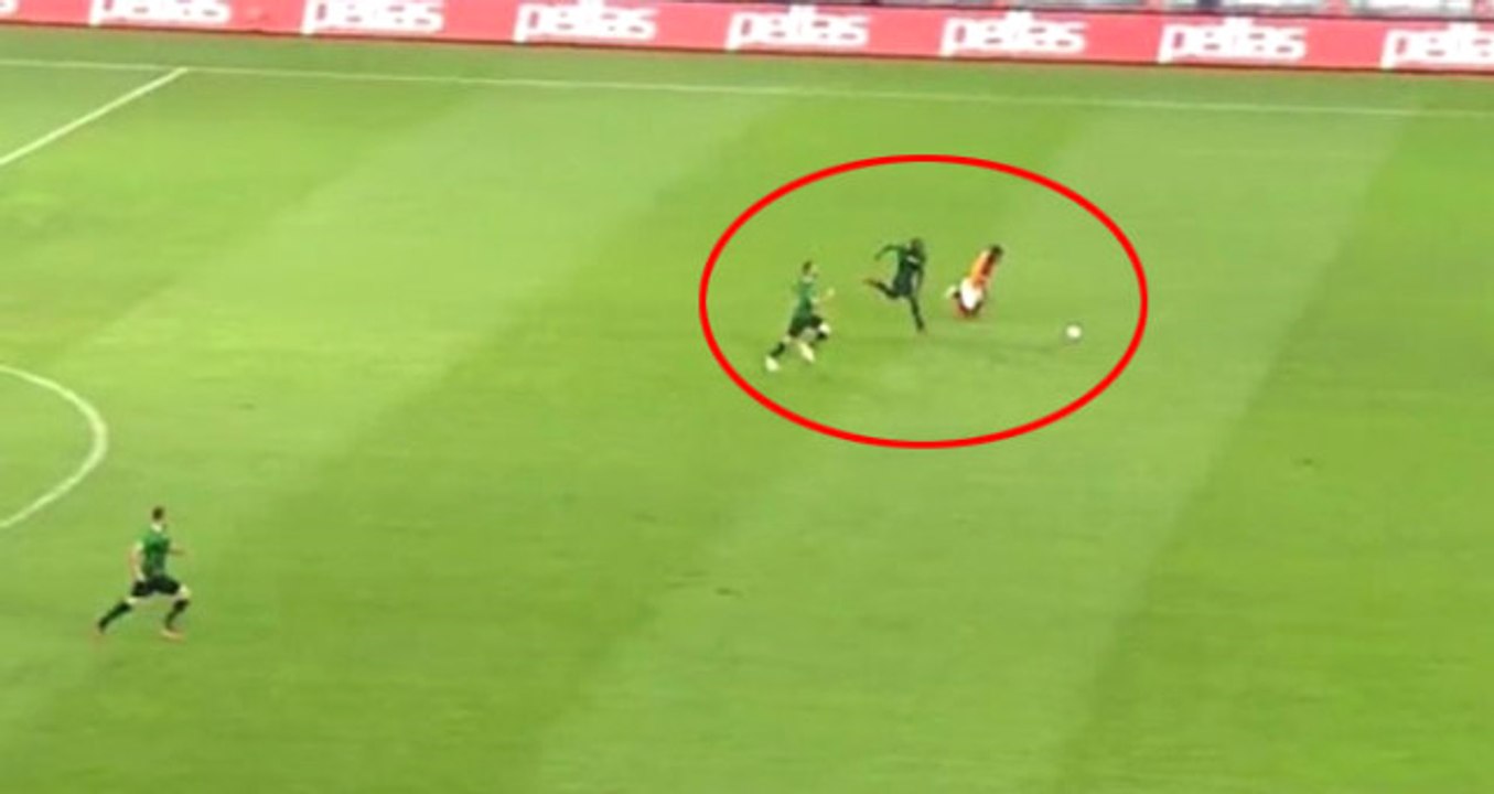 Türkiye'de İlk Kez Hakem, Video Yardımcı Hakeme Başvurdu