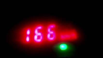 SHPEJTESI E LARTE NE AUTOSTRADE, VIJOJNE HEQJET E PATENTAVE PER SHKAK TE TEJKALIMIT TE NORMAVE LAJM