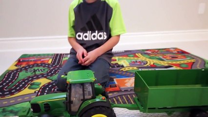 John Deere vs Construction TOYS showdown!