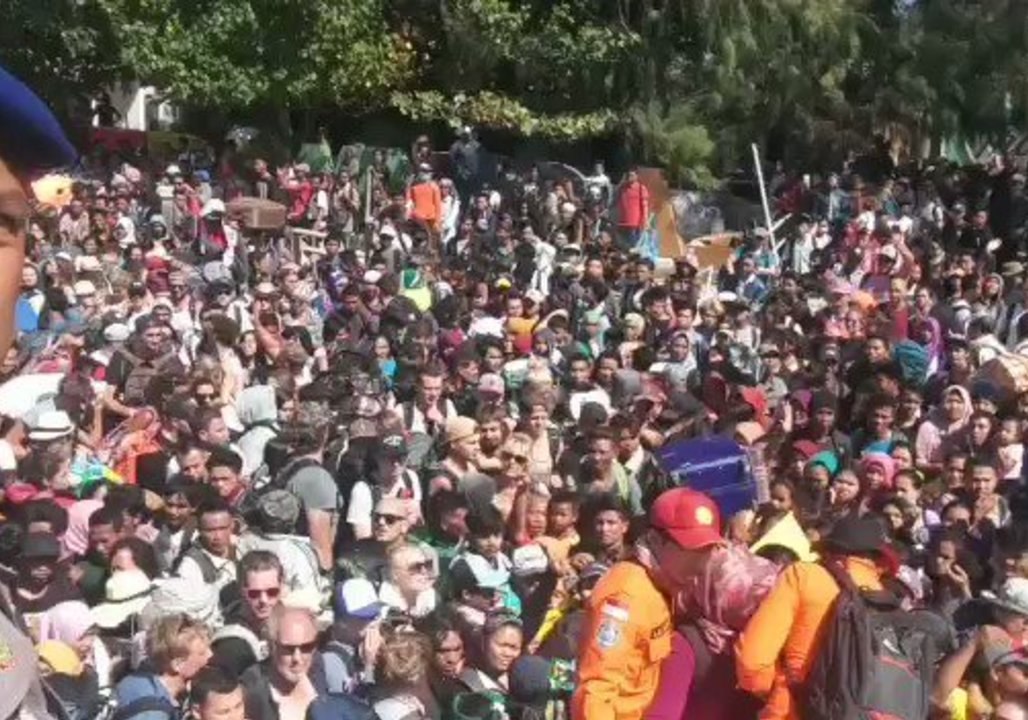 Tourists Evacuated From Gili Islands After Lombok Earthquake