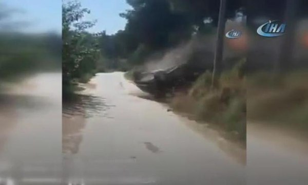 Canlı yayın yaparken kazayı kaydettiler