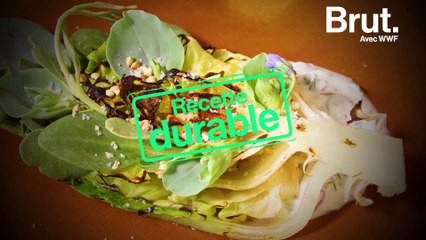 Simple, fraîche et durable : la recette de la laitue poêlée et yaourt au chèvre