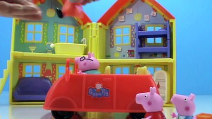 Video herunterladen: Peppa Pig MUDDY PUDDLES + Visits Farm Toy Episodes | Peppa Pig Toy Videos by Toypals.tv