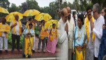TDP MP Naramalli Sivaprasad dresses up as ‘Lord Ram’ to continue protest | Oneindia News