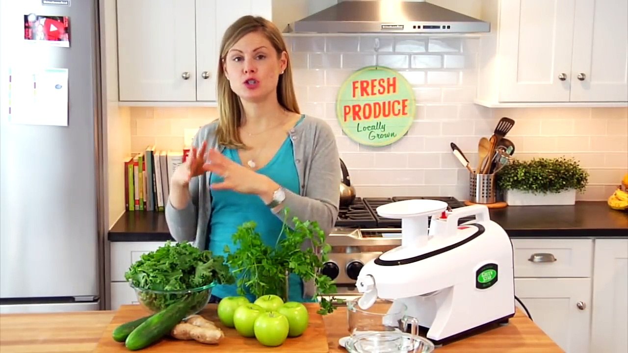 Juicing 101 A Beginners Guide To Juicing + Juicers