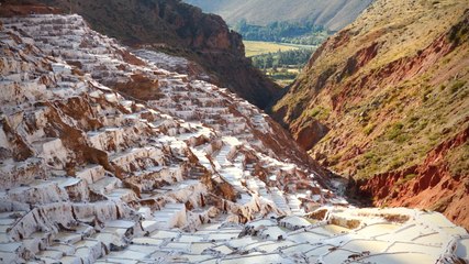 Découvrez les Salineras de Maras au Pérou