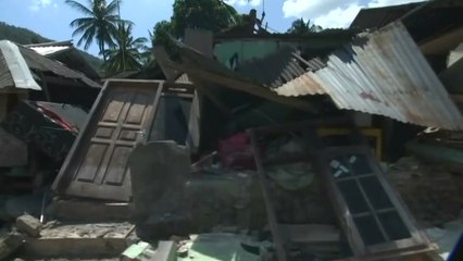 인도네시아 롬복에서 규모 7.0 강진..."142명 사망" / YTN