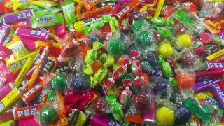 A lot of Candy New Surprise Eggs New Lollipops Learn Colors with Candy