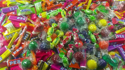 A lot of Candy New Surprise Eggs New Lollipops Learn Colors with Candy