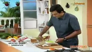 How To Make Daily Grilled Sandwich | Grilled Sandwich By Sanjeev Kapoor | ग्रिल्ड सैंडविच