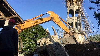 Séisme en Indonésie: les touristes évacués