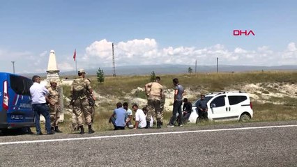 Kars'ta Şehitler Anıtına Saldırı Hd