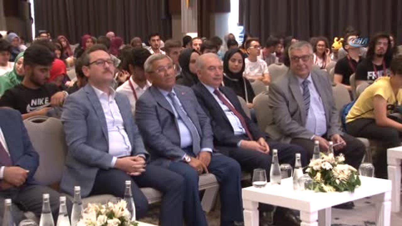 İbb Belediye Başkanı Mevlüt Uysal: "Sosyal Bilimler Toplumun Geleceği, Türkiye'nin Geleceği"