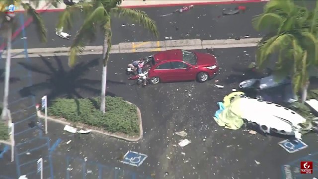 Plane crash in Santa Ana shopping complex parking lot california