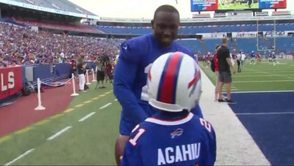 Make-A-Wish kid scores a TD during Bills practice
