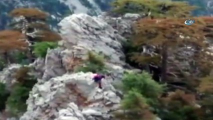 Dağda mahsur kalan Kazak turistleri AFAD kurtardı