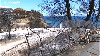 Πυρκαγιές στην Αττική: «Δεν δόθηκε ποτέ εντολή εκκένωσης», καταγγέλλει ο δήμαρχος Ραφήνας
