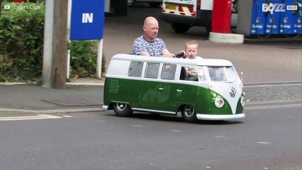 Pai constrói réplica da famosa van Volkswagen para o seu filho