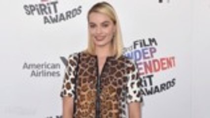 Margot Robbie Shares First Look at Her Character in Tarantino's Sharon Tate Drama | THR News