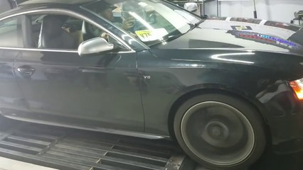 Audi avec une batterie de Tesla - une vitesse incroyable !