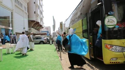 Suriyeli Hacı Adayları Mekke'ye Ulaşmaya Başladı