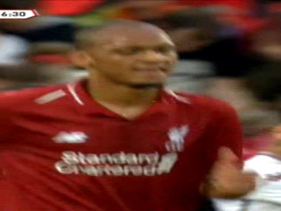 لقطة: كرة قدم: فابينيو يهدر ركلة جزاء لصالح ليفربول أمام تورينو