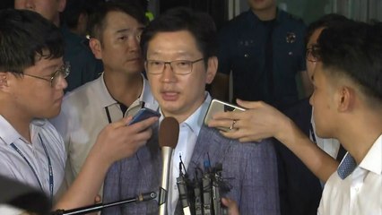 [취재N팩트] 18시간 조사 받은 김경수 경남지사, 들어갈 때도 나올 때도 '자신만만' / YTN