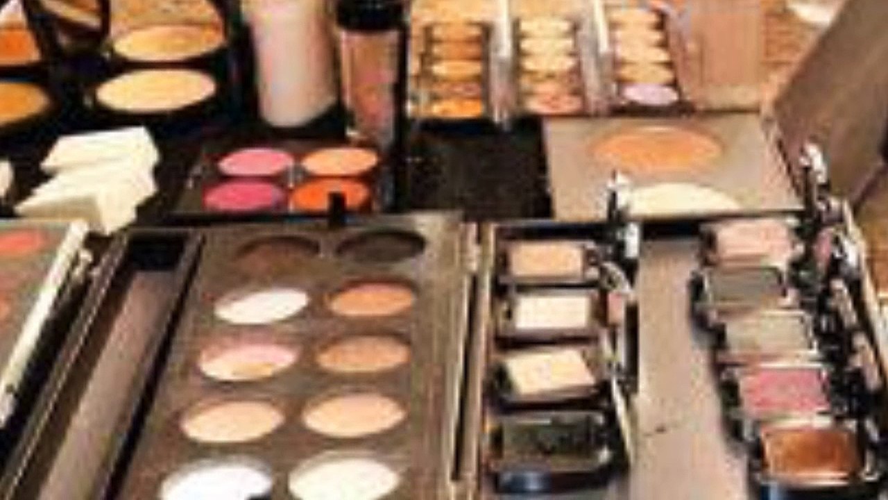 State Licensed Media Makup School Minneapolis MN|Makeup Artist School Minneapolis MN