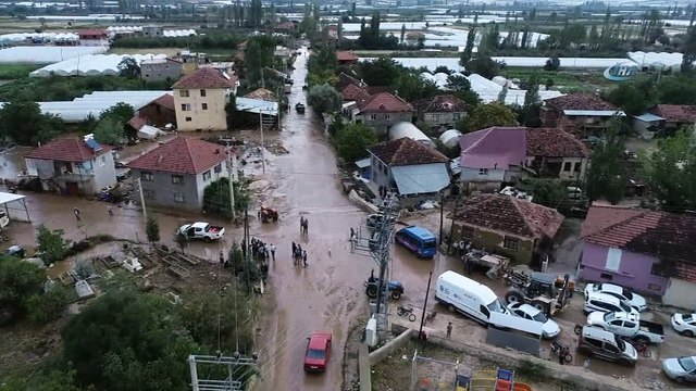 Antalya'da meydana gelen sel sonrası oluşan hasar havadan görüntülendi