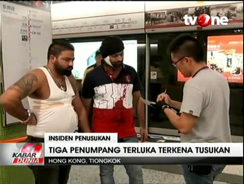 Tiga Pria Ditusuk di Dalam Stasiun Bawah Tanah...