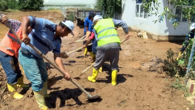 Sel felaketi sonrası oluşan hasar ortaya çıktı