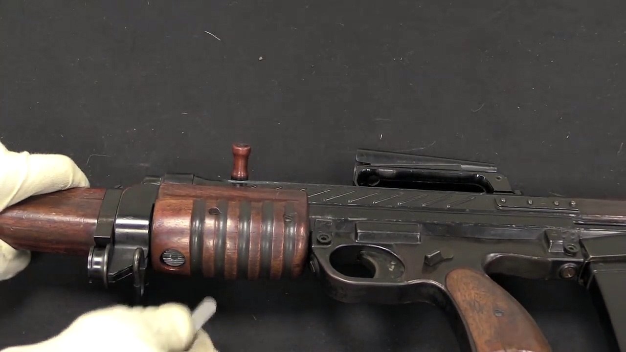 Forgotten Weapons - Thorpe EM-1 - A Bullpup Take on the Roller Locked Gerat 06