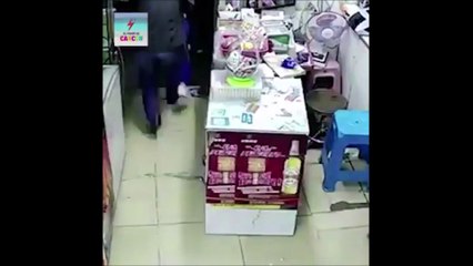 Cette vidéo effrayante compile des tentatives de kidnapping pour faire de la prévention