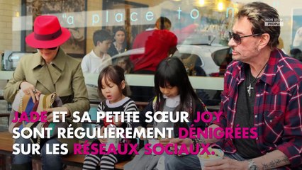 Johnny Hallyday : Sa fille Jade retrouve le moral auprès de ses amies (Photos)