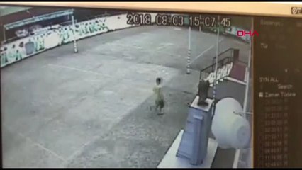 Ordu Vali Yavuz'dan, Bayrağı Yerden Kaldıran Fındık İşçilerinin Çocuklarına Hediye