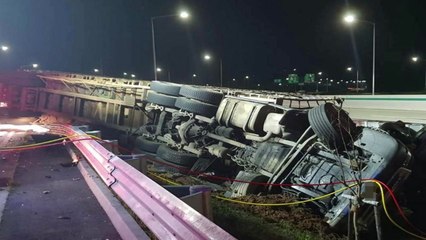 서울양양고속도 트레일러 넘어져...1명 사망·6명 부상 / YTN