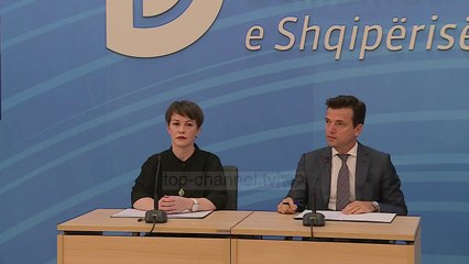 Politikanët, në det e në mal - Top Channel Albania - News - Lajme