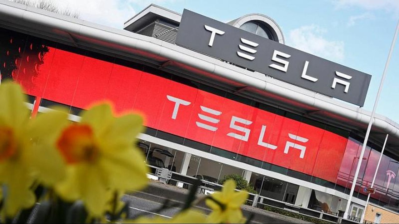 Musk piensa retirar Tesla de la bolsa