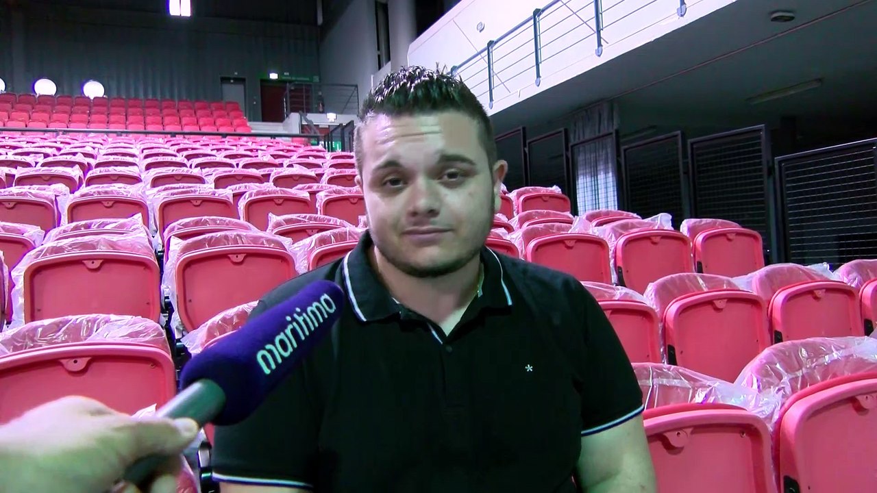 Interview Angelo en 1ere partie au concert de Julien Clerc