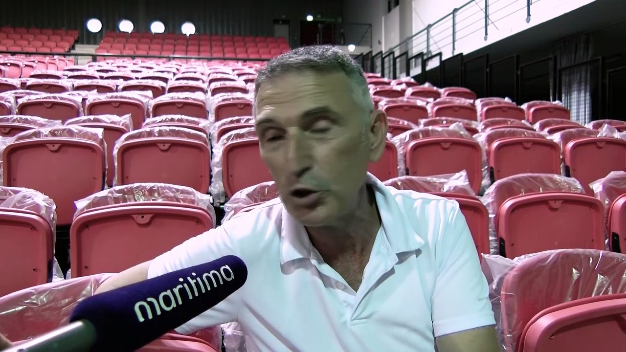 Interview Enrique Andreu en 1ere partie au concert de Julien Clerc